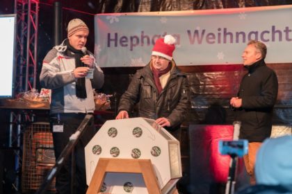 Johannes Fuhr, Stefan Pinhard und Maik-Dietrich-Gibhardt bei der Ziehung der Gewinner. Foto: nh
