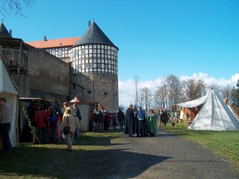 Mittelalterlicher Frühjahrsmarkt auf Burg Herzberg am 31. März und am 1. April. Foto: nh