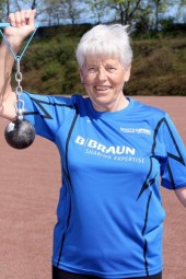 Hella Böker, die Grande Dame der Deutschen Senioren-Leichtathletik. Foto: Alwin J. Wagner