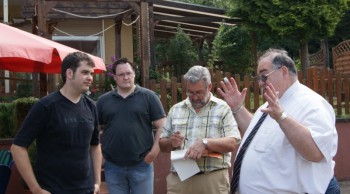 Bernd Siebert, Dieter Groß, Fraktionsvorsitzender Toni Soller und Ortslandwirt Nils Willhardt (v.r.). Foto: nh