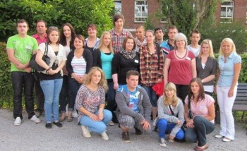 Die neuen Auszubildenden und Praktikanten wurden von Ausbildungsleitern und JAV begrüßt. Foto: nh