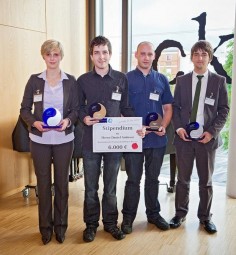Die Preisträger des 6. IT-Awards 2012: Lidia Nezlaw, Daniel Ambrosi, Martin Utermöhlen und Julien-Joel Nassal (v.l.). Foto: nh