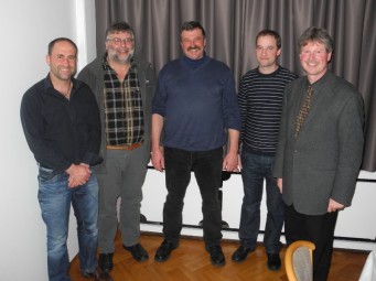 Geschäftsführer Bernd Itzenhäuser, Genossenschaftsausschussmitglieder Arno Möller, Hans-Hermann Bauermeister, Martin Kuhn sowie Jagdvorstand Bürgermeister Klemens Olbrich (v.l.). Foto: nh neukirchen130415a
