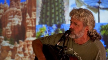 Shiregreen beim Bilderkonzert. Foto: Angelika Adamaschek shiregreen130818a