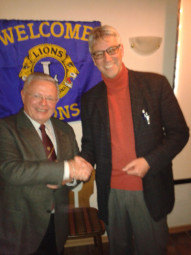 Lions-Präsident Bernd Pfeiffer (links) und Dr. Dirk Richardt. Foto: Gert Wenderoth dr-dirk-richhardt140115