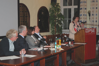 Manfred Schaub, Matthias Groote, Martina Werner, Dr. Ing. Martin Hoppe-Kilpper und Barbara Weiler (v.l.). Foto: nh barbara-weiler140317