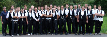 Die neuen Gesellen. Foto: Kreishandwerkerschaft Schwalm-Eder dachdecker140725