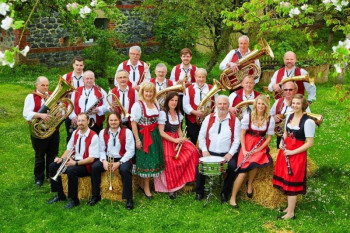 Leimsfelder Dorfmusikanten. Foto: nh leimsfelder-dorfmusikanten140702