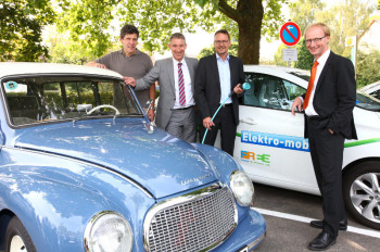 Veit Prior, Holger Schach Markus Boucsein und Dr. Thorsten Ebert. Foto: Fischer e-mobile-melsungen140804