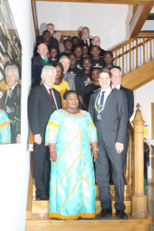 Ministerin Justine Kasule aus Uganda besuchte Bürgermeister Dr. Nico Ritz. Foto: pö Ministerin Justine Kasule aus Uganda besuchte Bürgermeister Dr. Nico Ritz. Foto: pö
