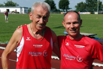 Harry Geier (links) mit seinem Pacemaker Bernd Gabel. Foto: Alwin J. Wagner Harry Geier (links) mit seinem Pacemaker Bernd Gabel. Foto: Alwin J. Wagner