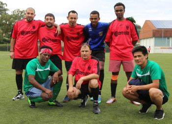 Edmooh Shdrawi, Shevian Khalaf, Bashaen Abbs, Angeson Ghebrekisdan, Thomas Ylmane (hinten v.l.) sowie Robel Ghirmai, Alkalay Saddam und Mohammad Halawi (vorne v.l.). Foto: nh Edmooh Shdrawi, Shevian Khalaf, Bashaen Abbs, Angeson Ghebrekisdan, Thomas Ylmane (hinten v.l.) sowie Robel Ghirmai, Alkalay Saddam und Mohammad Halawi (vorne v.l.). Foto: nh