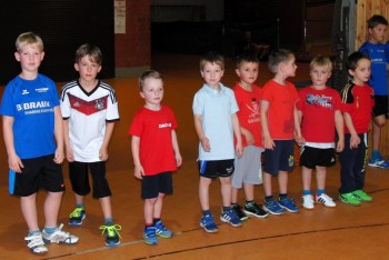 Auch die kleinsten Schüler waren mit Begeisterung beim Lauf über 560 Meter dabei. Foto: Alwin J. Wagner