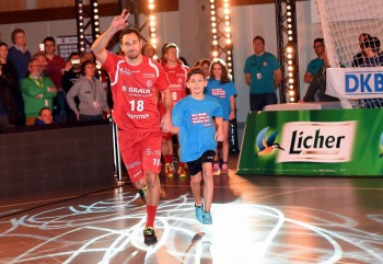 Philipp Müller beim Einlaufen. Foto: Hartung Philipp Müller beim Einlaufen. Foto: Hartung