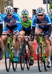 Die beiden Top-Fahrer des Regio Teams SF in der vergangenen Saison, hier beim Rennen in Borsum: Links Philipp Sohn (MT Melsungen), rechts Leonard Mayrhofer (ZG Kassel). Foto: nh