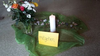 Das „Mitgehen“ will gelernt sein. Der neue Kurs für Hospizhelfer hat in Ziegenhain begonnen. Foto: nh Das „Mitgehen“ will gelernt sein. Der neue Kurs für Hospizhelfer hat in Ziegenhain begonnen. Foto: nh