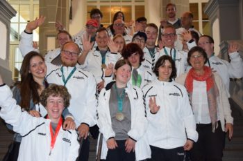 Das Team der Hephata Diakonie vor dem Bürgersaal im Kasseler Rathaus. Foto: nh Das Team der Hephata Diakonie vor dem Bürgersaal im Kasseler Rathaus. Foto: nh