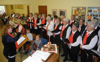 Die Mitglieder des Frauenchores unter musikalischer Leitung von der Dirigentin Frau Nonna Gieswein. Foto: nh