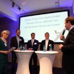 Talkrunde digitale Schätze: Dank die Teilnehmer v.l. Thomas Rudolff (IHK, Moderation), Sybille von Obernitz (IHK-Hauptgeschäftsführerin), Florian Christ (fino digital, Kassel), Thomas Winzer (Inosoft AG, Marburg), Kai Reinhard (Micromata, Kassel) und IHK-Präsident Jörg Ludwig Jordan. Foto: IHK/Lantelmé