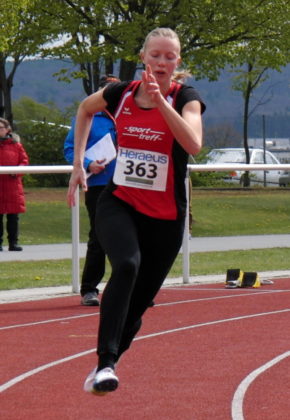 Katharina Wagner auf dem Weg zum Sieg über 150 Meter. Foto: nh