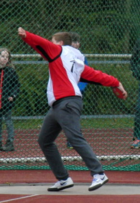 Eine gute Ausgangsposition für einen Zwölfjährigen. Luis André trat einen 35-Meter-Wurf nur knapp über. Foto: nh