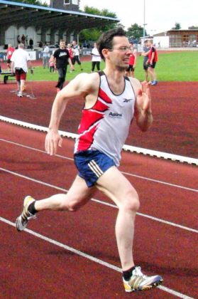 Sascha Holzhauer überraschte nach 20 Jahren -Leichtathletik-Abstinenz- mit dem 400m-Titel bei der M35. Foto: nh