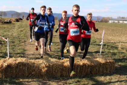 In der ersten Runde führte Lorenz Funck das Feld an und holte sich den Sieg auf der Männer-Mittelstrecke. Foto: nh