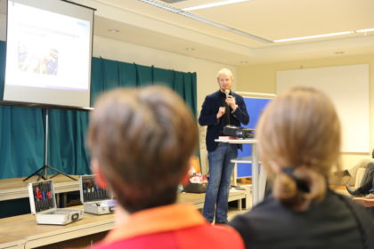 Diakon Björn Keding, Geschäftsführer der Diakonischen Gemeinschaft Hephata, moderierte das Forum Asyl im April 2016. Foto: nh