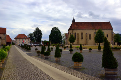 Vor dem Kloster Haydau liegt der Start- und Zielpunkt der Pilgerrunde. Foto: Schmidtkunz