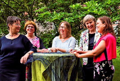 Beim Frauenmahl (v.li.): Annette Hestermann, Inge Fleschenberg, Tamara Morgenroth, Inge Wickert und Anne Rudolph. Foto: nh