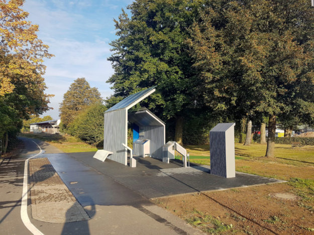 Die neue Radstätte am Radweg Deutsche Einheit wurde in Ziegenhain ihrer Bestimmung übergeben. Foto: Inden