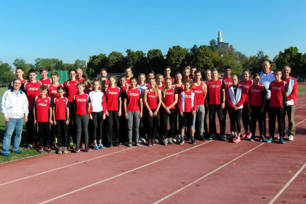 Die Leichtathleten der MT Melsungen, die beim 31. Kreissparkassen-Cup mit vier Teamsiegen Geschichte schrieben. Foto: nh