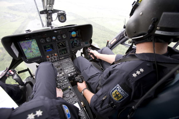 Der Hubschrauber zur Streckenüberwachung war ebenfalls im Einsatz. Symbolfoto: © Bundespolizei