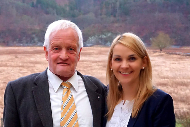 Die FDP-Politiker Heinrich Heidel und Wiebke Knell beim Dreikönigstreffen der Liberalen in Vöhl. Foto: nh