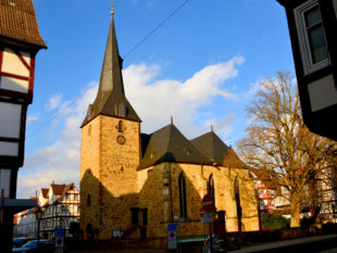 Die gotische Melsunger Stadtkirche. Foto: SchmidtkunzDie gotische Melsunger Stadtkirche. Foto: Schmidtkunz