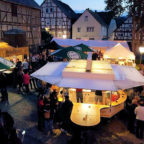 Beim Radspaß im Rotkäppchenland bietet sich Ende Juli ein Abstecher auf das Sommer- & Weinfest in Schwarzenborn an. Foto: nh