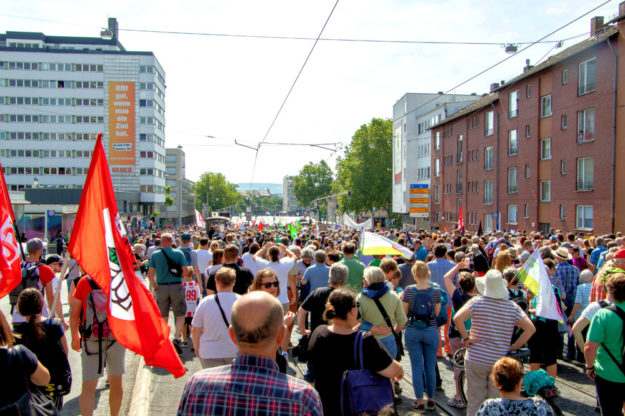 Eine klare Mehrheit der Bevölkerung stellte sich auch in Kassel gegen rechte Hetze. Foto: Andreas Gangl | Fototeam Ver.di Hessen