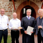 Prädikant Paul Gerhard Jäckel, Pfarrer Björn Schwabe, Prädikant Jörg Koester und Dekan Christian Wachter (v. li.). Foto: nh