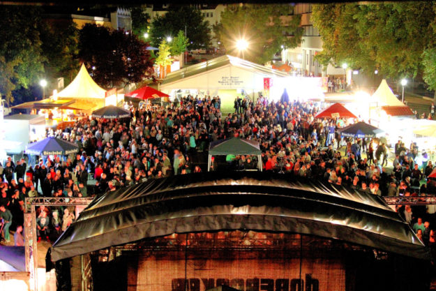 Das Konzept des Borkener Stadtparkfestes 2018 war ein voller Erfolg. Mehrere Tausend Besucher zählte das Fest. Daran wollen die Veranstalter beim Stadtparkfest 2019 wieder anknüpfen. Foto: no