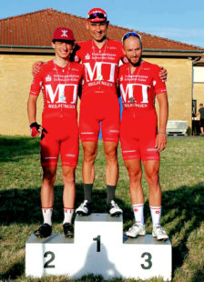 Siegerehrung Elite-Amateure (v.li.): Eiko Berlitz, Philipp Sohn, Roman Kuntschik. Foto: Kristinas Radsportfotos
