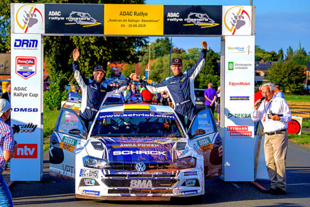 Christian Riedemann fuhr mit seinem Beifahrer Michael Wenzel mit dem VW Polo GTI R5 mit knapp 30 Sekunden Vorsprung einen souveränen Sieg ein. Foto: Sven Kollus