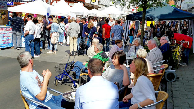 Die Leute lieben es: Ziegenhain vom Feinsten ist in all den Jahren attraktiv geblieben, wie am ersten Tag. Foto: nh