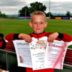 Der kleine Jean Heilmann als großer Sieger bei den nordhessischen Stadion-Crossmeisterschaften in Borken
