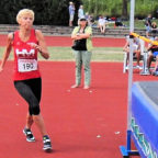 Jutta Pfannkuche, W60-Seniorenweltmeisterin, übersprang in Uslar sehr sicher 1,38 Meter. Foto: nh