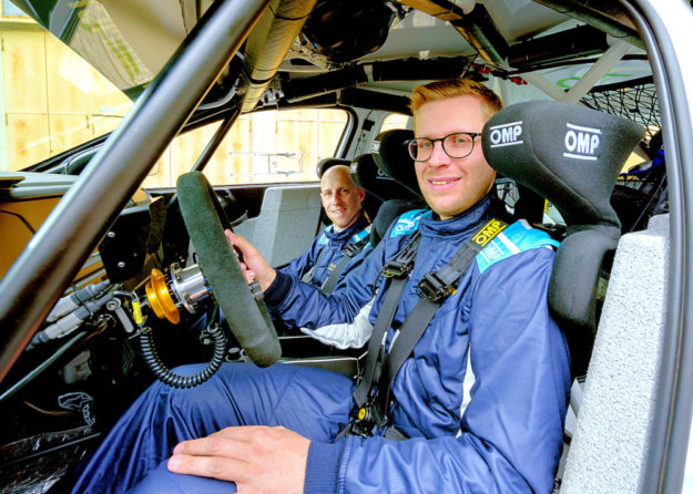 Bei der Rallye »Rund um die Sulinger Bärenklaue« werden am kommenden Wochenende rund 30 Sportwarte aus der nordhessischen Region die Strecke sichern. Als rthb-Fahrer dabei:  Christian Riedemann und sein Navigator Michael Wenzel. Foto: rthb