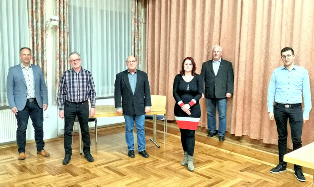 Sehen sich für eine weitere Legislaturperiode gut aufgestellt (v.li.): Markus Knoch, Reimund Kirbach, Lutz Friedrich, Beatrice Ross, Burkhard Raatz, Lukas Lippert. Foto: Christoph Riebeling