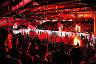 Das Liveerlebnis Bundesliga soll im Handball wieder möglich sein. Der Verkauf der Dauerkarten hat begonnen. Foto: Alibek Käsler