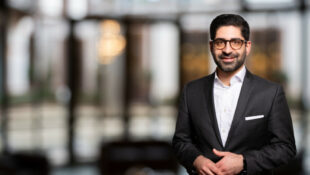 Kaweh Mansoori, Hessischer Minister für Wirtschaft, Energie, Verkehr, Wohnen und ländlichen Raum. Foto: Paul Schneider | Hessische Staatskanzlei