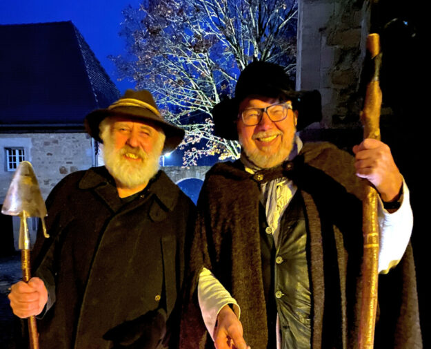 Der Flößer und der Schäfer nehmen ihre Gäste mit auf die dunklere Seite der Stadt. Foto: N.N: | pm, Kultur- & Tourist-Info Melsunger Land