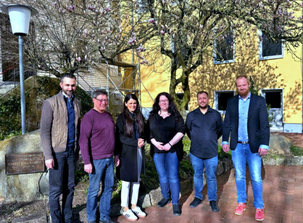 Von links: Jens Barkhoff (kaufm. Geschäftsführer Stiftung Beiserhaus), Frank Grenzebach (CDU Knüllwald), Christin Ziegler MdL, Anna Gregor, Christian Krüger (beide Zieglers Referenten) und Jens Keding (pädagogischer Geschäftsführer Stiftung Beiserhaus). Foto: N.N. | CDU Wahlkreisbüro, Fritzlar